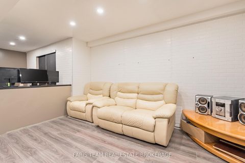 Photo 18 at 44 Hadden Crescent, Cundles East, Barrie