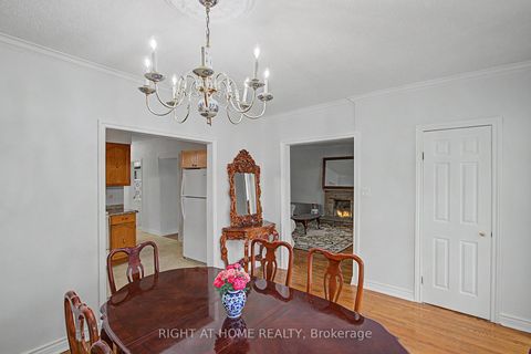 Photo 6 at 89 Newton Drive, Newtonbrook East, Toronto
