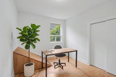 Photo 18 at 89 Newton Drive, Newtonbrook East, Toronto