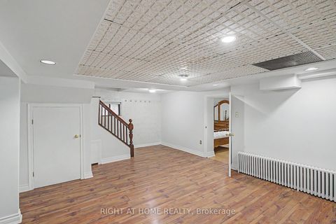 Photo 20 at 89 Newton Drive, Newtonbrook East, Toronto