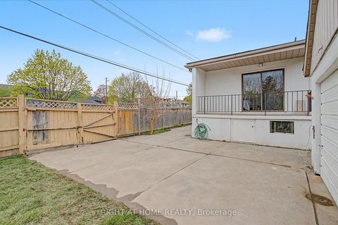 Photo 32 at 89 Newton Drive, Newtonbrook East, Toronto