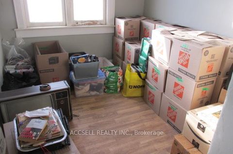 Photo 8 at 53 Arlington Avenue N, Wychwood, Toronto