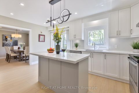 Photo 6 at 60 Aragon Avenue, Sullivan, Toronto