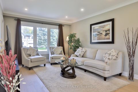 Photo 10 at 60 Aragon Avenue, Sullivan, Toronto