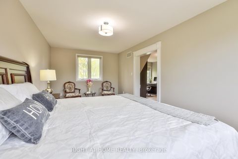 Photo 19 at 60 Aragon Avenue, Sullivan, Toronto