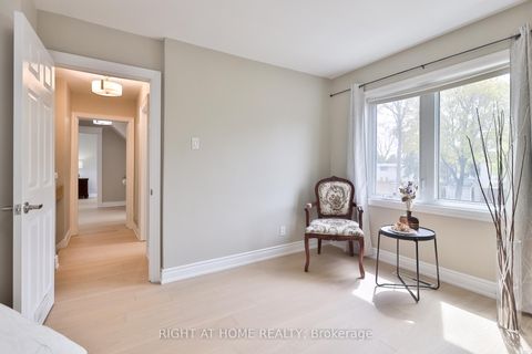 Photo 21 at 60 Aragon Avenue, Sullivan, Toronto