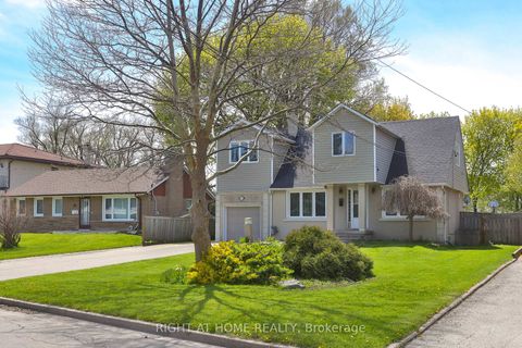 Photo 26 at 60 Aragon Avenue, Sullivan, Toronto