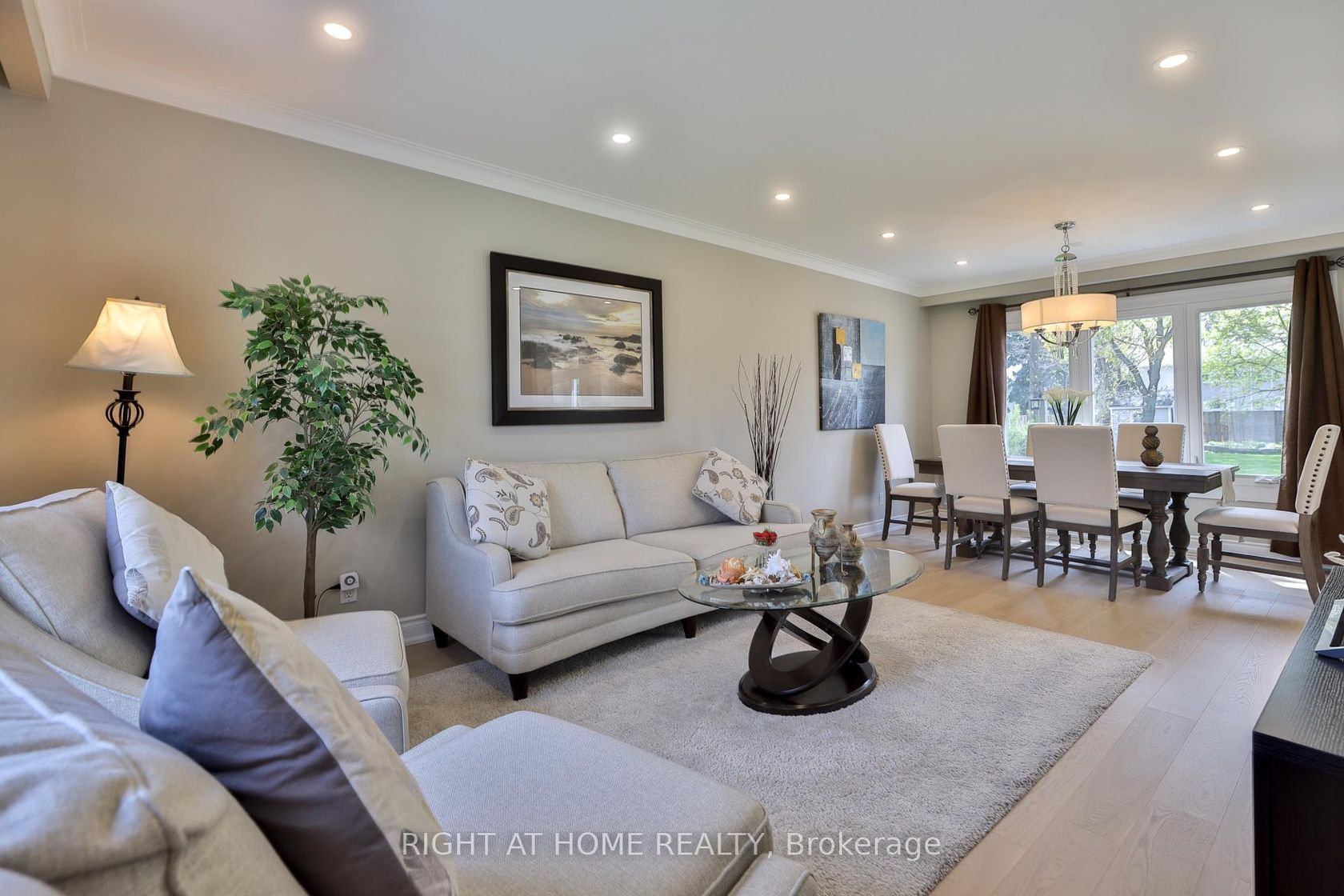 60 Aragon Avenue, Sullivan, Toronto 