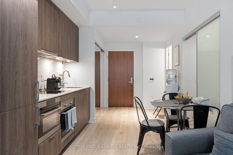 Photo 8 at 208 - 15 Queens Quay E, Waterfront Communities C8, Toronto