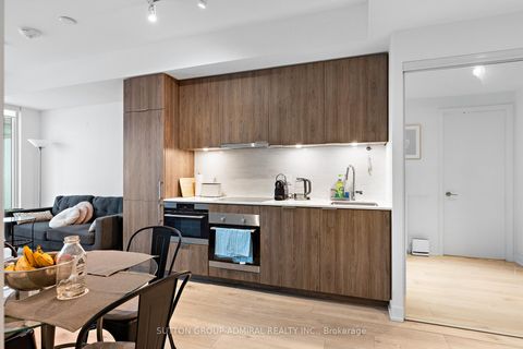 Photo 9 at 208 - 15 Queens Quay E, Waterfront Communities C8, Toronto