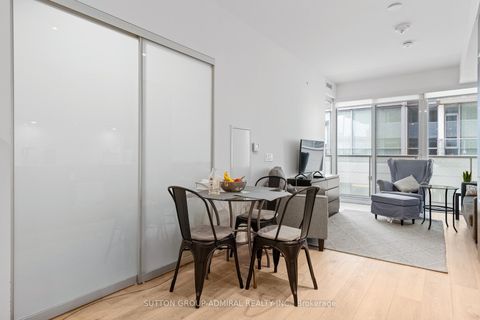 Photo 12 at 208 - 15 Queens Quay E, Waterfront Communities C8, Toronto