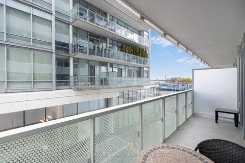 Photo 19 at 208 - 15 Queens Quay E, Waterfront Communities C8, Toronto