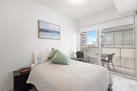 Photo 24 at 208 - 15 Queens Quay E, Waterfront Communities C8, Toronto