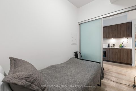 Photo 28 at 208 - 15 Queens Quay E, Waterfront Communities C8, Toronto