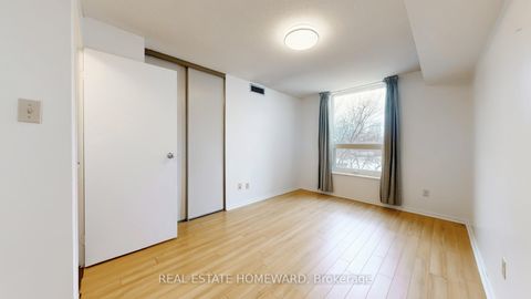 Photo 16 at 623 - 77 Maitland Place, South St. James Town, Toronto
