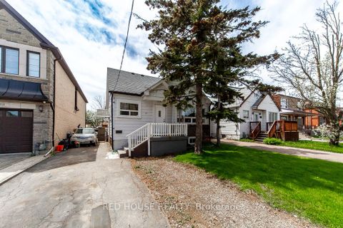 Photo 1 at 40 North Woodrow Boulevard, Birchmount, Toronto