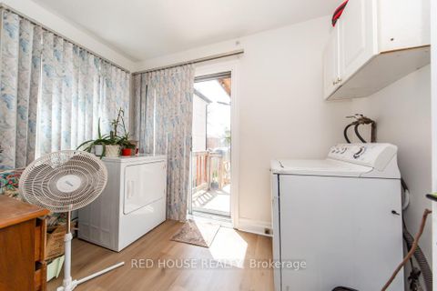 Photo 13 at 40 North Woodrow Boulevard, Birchmount, Toronto