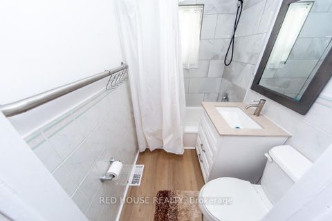 Photo 15 at 40 North Woodrow Boulevard, Birchmount, Toronto