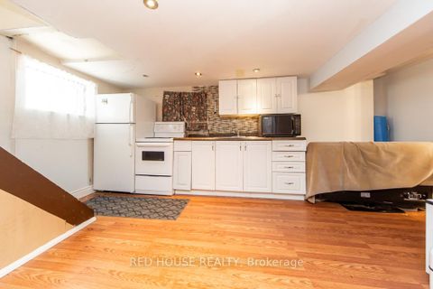 Photo 23 at 40 North Woodrow Boulevard, Birchmount, Toronto
