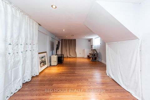 Photo 24 at 40 North Woodrow Boulevard, Birchmount, Toronto