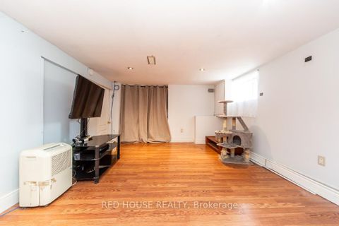 Photo 25 at 40 North Woodrow Boulevard, Birchmount, Toronto