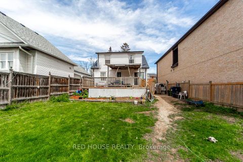 Photo 28 at 40 North Woodrow Boulevard, Birchmount, Toronto