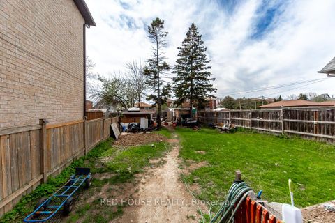 Photo 30 at 40 North Woodrow Boulevard, Birchmount, Toronto