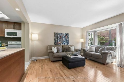 Photo 9 at 10 Tamarack Circle, The Westway, Toronto