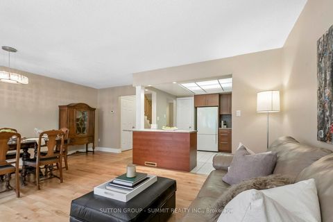 Photo 15 at 10 Tamarack Circle, The Westway, Toronto