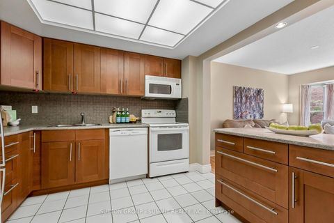 Photo 25 at 10 Tamarack Circle, The Westway, Toronto