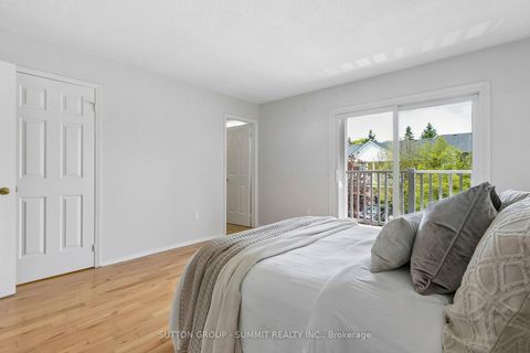 Photo 31 at 10 Tamarack Circle, The Westway, Toronto