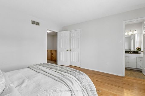 Photo 32 at 10 Tamarack Circle, The Westway, Toronto