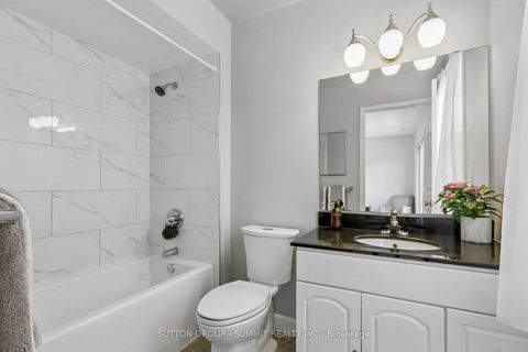 Photo 33 at 10 Tamarack Circle, The Westway, Toronto