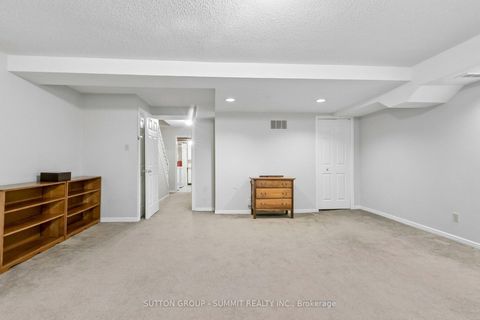 Photo 43 at 10 Tamarack Circle, The Westway, Toronto