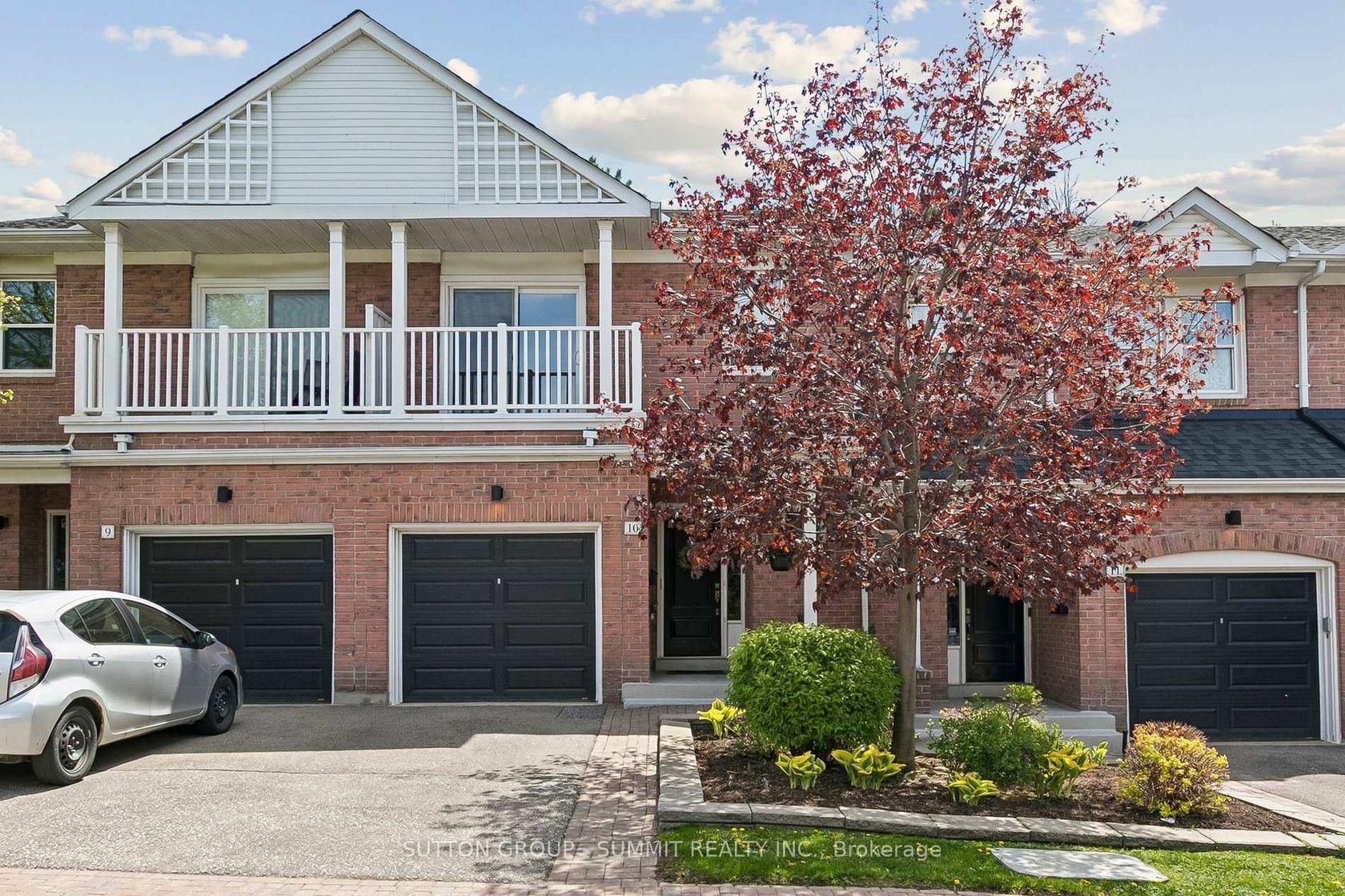 10 Tamarack Circle, The Westway, Toronto photo number 2