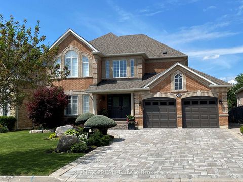 Photo 0 at 90 Siderno Crescent, East Woodbridge, Vaughan