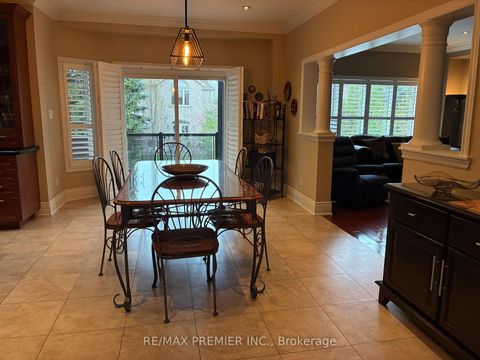Photo 11 at 90 Siderno Crescent, East Woodbridge, Vaughan
