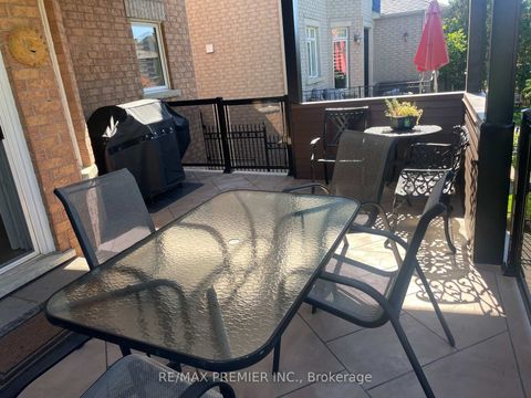 Photo 38 at 90 Siderno Crescent, East Woodbridge, Vaughan