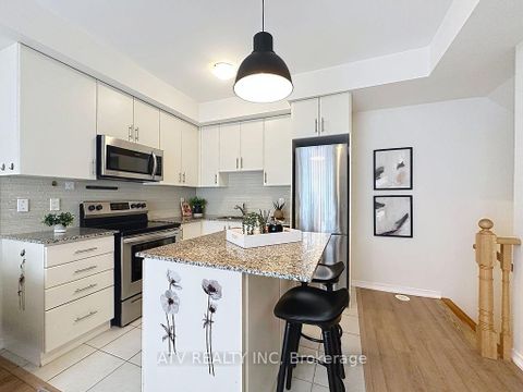 Photo 11 at 35 - 26 Fieldway Road, City Centre West, Toronto