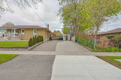 Photo 3 at 3 Mozart Avenue, Ionview, Toronto
