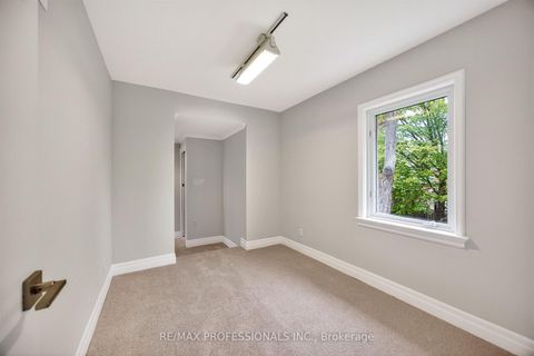 Photo 33 at 27 Nottingham Drive, Humber Valley, Toronto