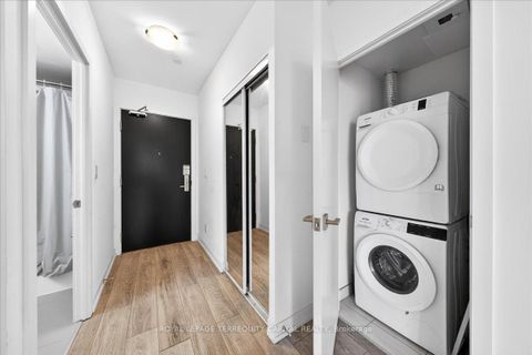 Photo 9 at 3002 - 159 Wellesley Street E, South St. James Town, Toronto