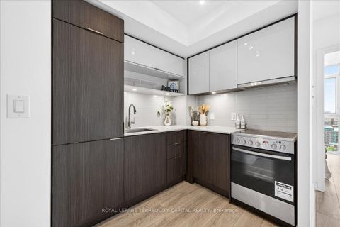 Photo 12 at 3002 - 159 Wellesley Street E, South St. James Town, Toronto