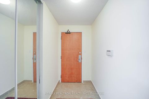 Photo 10 at 511 - 256 Doris Avenue, Willowdale East, Toronto