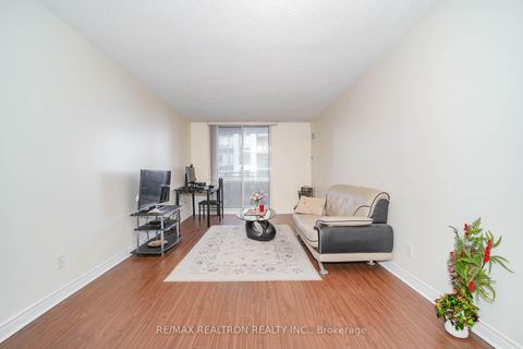 Photo 11 at 511 - 256 Doris Avenue, Willowdale East, Toronto