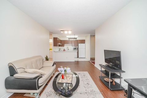 Photo 12 at 511 - 256 Doris Avenue, Willowdale East, Toronto