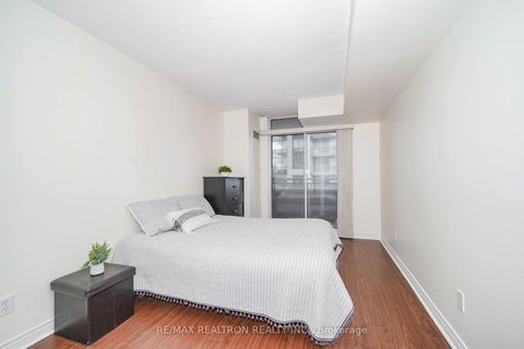 Photo 16 at 511 - 256 Doris Avenue, Willowdale East, Toronto