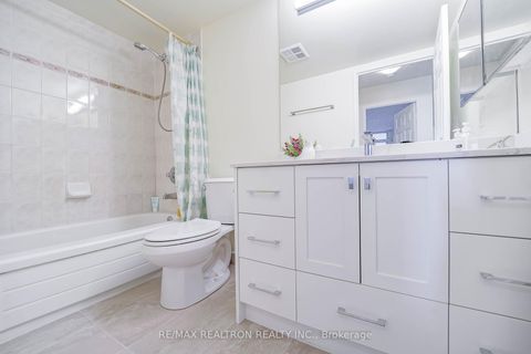 Photo 18 at 511 - 256 Doris Avenue, Willowdale East, Toronto