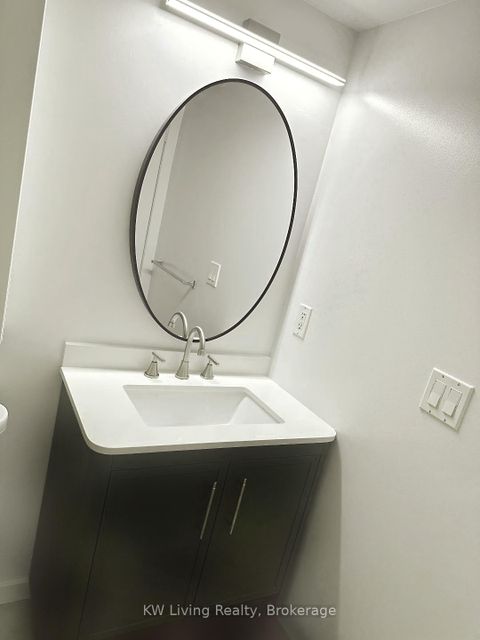 Photo 3 at 1707 - 126 Simcoe Street, Waterfront Communities C1, Toronto