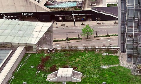 Photo 10 at 1707 - 126 Simcoe Street, Waterfront Communities C1, Toronto